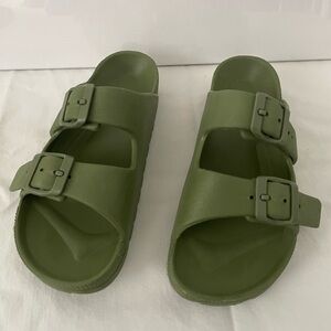 Kid size 13-1 slip on sandals